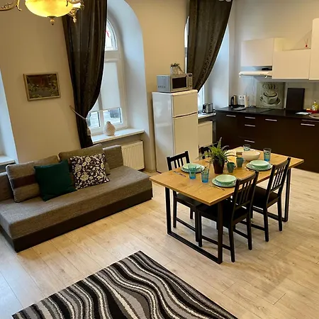 In Art Nouveau District Apartament Ryga
